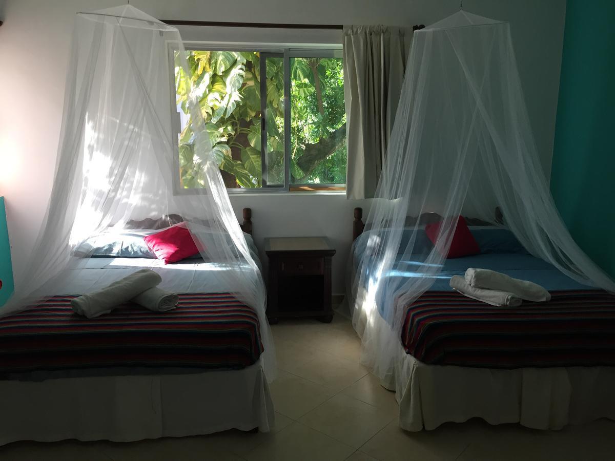 신데 델 카르멘 Esquina De La Felicidad De Playacar B&B 외부 사진