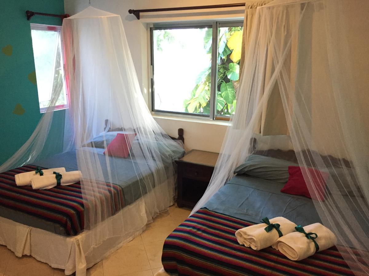 신데 델 카르멘 Esquina De La Felicidad De Playacar B&B 외부 사진